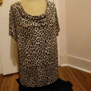 Jaclyn Smith leopard print top